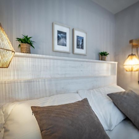 フィレンツェYd Stunning Terrace On The Accademiaアパートメント エクステリア 写真